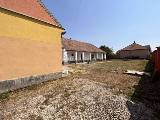 Eladó kereskedelmi és ipari ingatlan Sükösd 113 nm