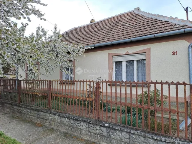 Eladó ház Bácsborsód 70 nm