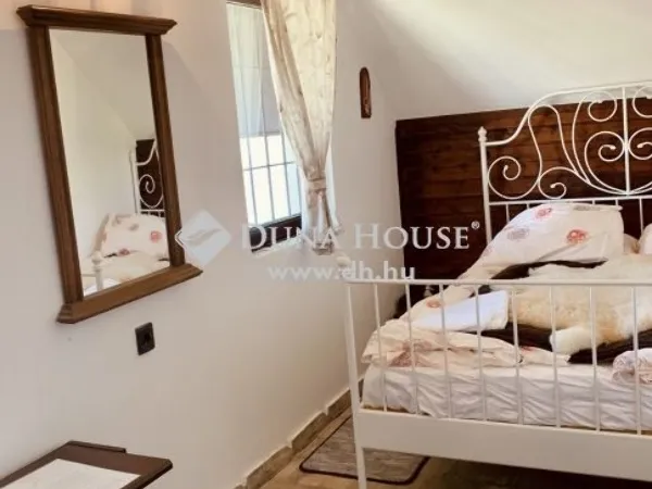 Eladó kereskedelmi és ipari ingatlan Sükösd 300 nm