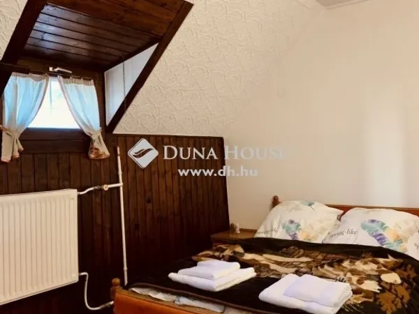 Eladó kereskedelmi és ipari ingatlan Sükösd 300 nm