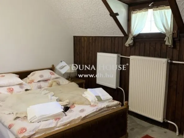 Eladó kereskedelmi és ipari ingatlan Sükösd 300 nm