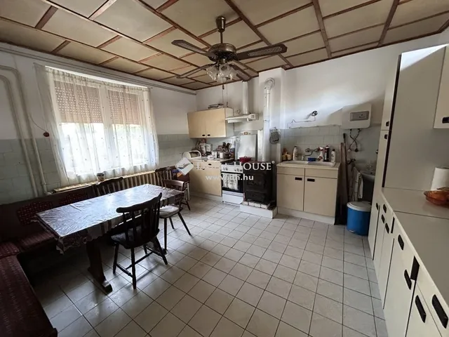 Eladó ház Nagybaracska 120 nm