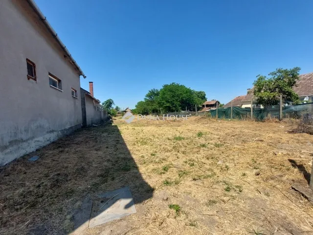 Eladó telek Csávoly 1452 nm