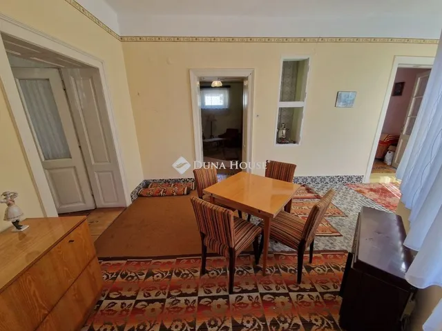 Eladó ház Császártöltés 162 nm