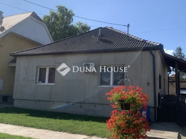 Eladó ház Hőgyész 86 nm
