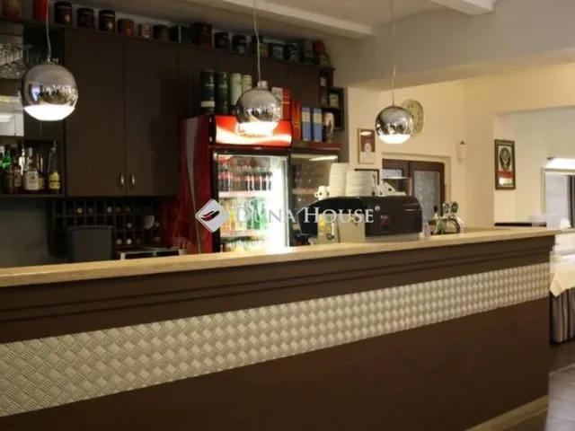 Eladó kereskedelmi és ipari ingatlan Tolna 5500 nm