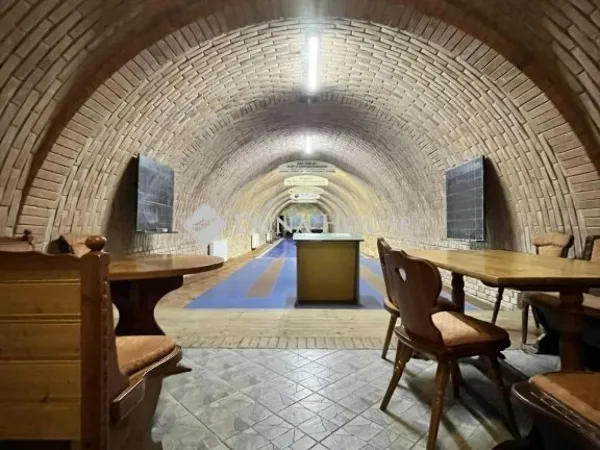 Eladó kereskedelmi és ipari ingatlan Hőgyész 200 nm