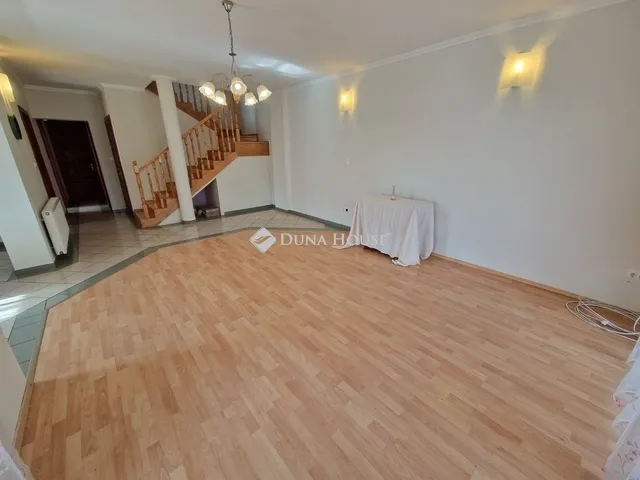 Eladó ház Baja 232 nm