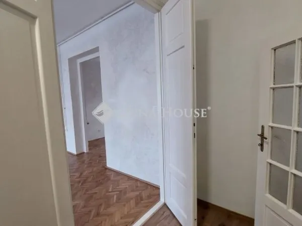 Eladó lakás Baja 70 nm