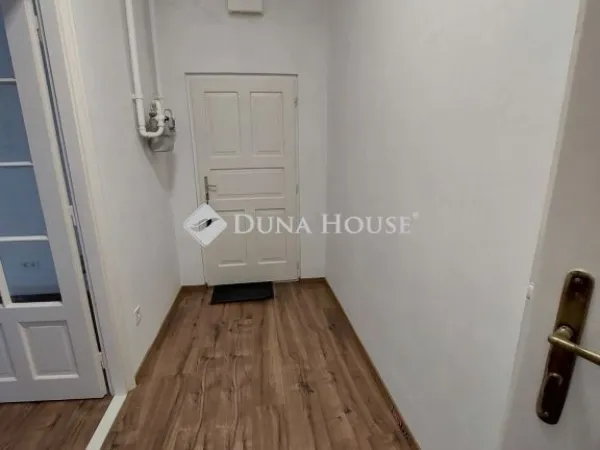 Eladó lakás Baja 70 nm