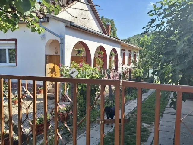 Eladó ház Szekszárd 81 nm