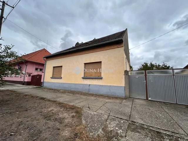 Eladó ház Nagybaracska 140 nm