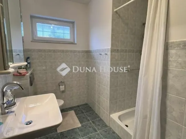 Eladó ház Szálka 179 nm