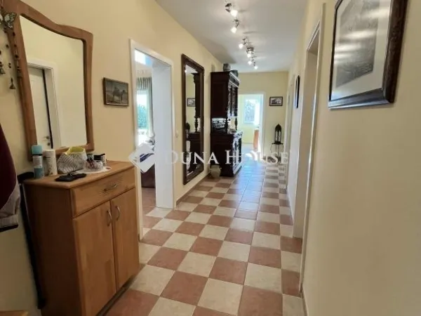 Eladó ház Szálka 179 nm