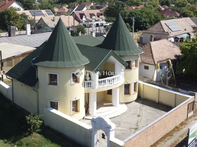 Eladó ház Szekszárd 166 nm