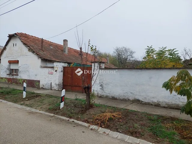 Eladó ház Baja 65 nm