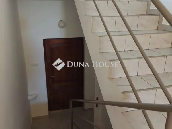 Eladó lakás Baja 320 nm