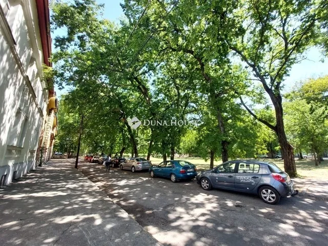 Eladó lakás Baja 121 nm