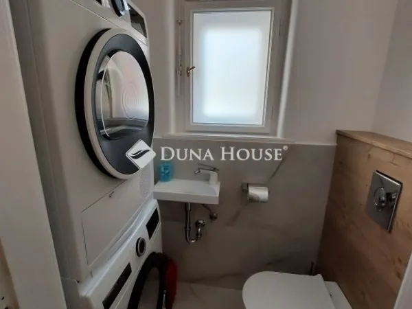 Eladó lakás Baja 121 nm