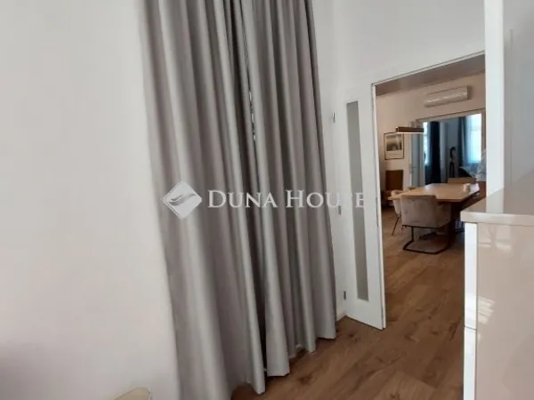 Eladó lakás Baja 121 nm