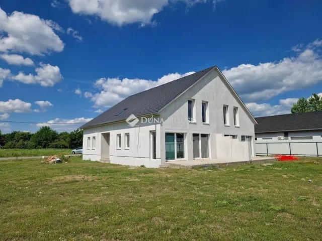 Eladó ház Baja 150 nm