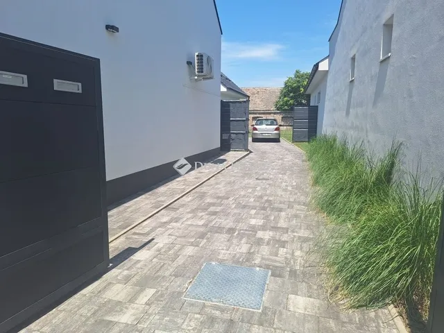 Eladó ház Baja 145 nm