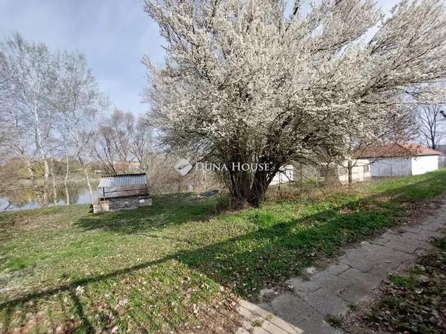 Eladó kereskedelmi és ipari ingatlan Baja 500 nm