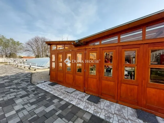 Eladó kereskedelmi és ipari ingatlan Baja 500 nm