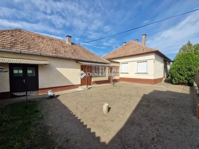 Eladó ház Baja 140 nm