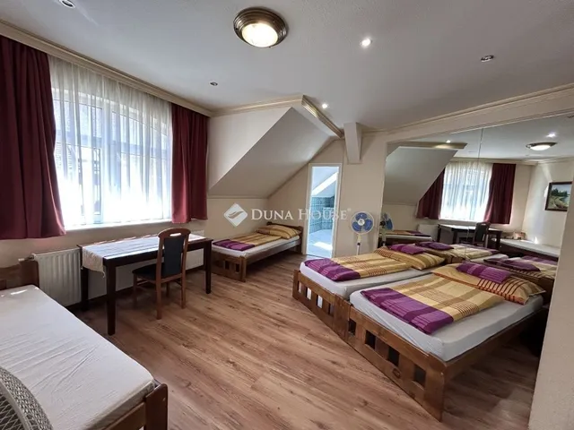 Eladó lakás Baja 135 nm