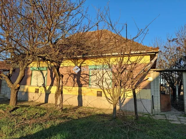 Eladó ház Felsőszentiván 100 nm
