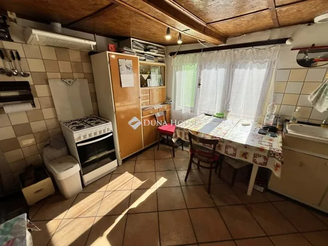 Eladó ház Szakály 61 nm