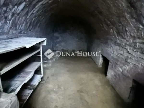 Eladó ház Szakály 61 nm