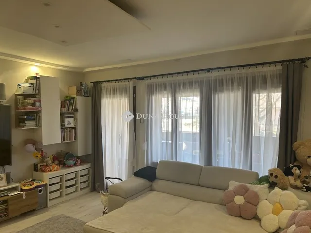 Eladó ház Tolna 195 nm