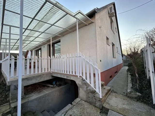 Eladó ház Baja 167 nm