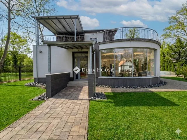 Eladó üdülő és hétvégi ház Balatonszemes 280 nm