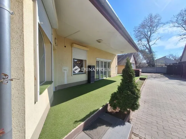 Eladó ház Baja 317 nm