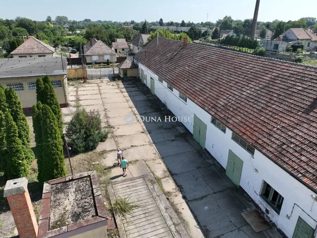 Eladó kereskedelmi és ipari ingatlan Jánoshalma 4248 nm
