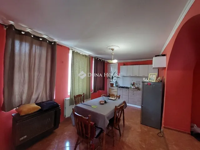 Eladó lakás Bácsalmás 77 nm