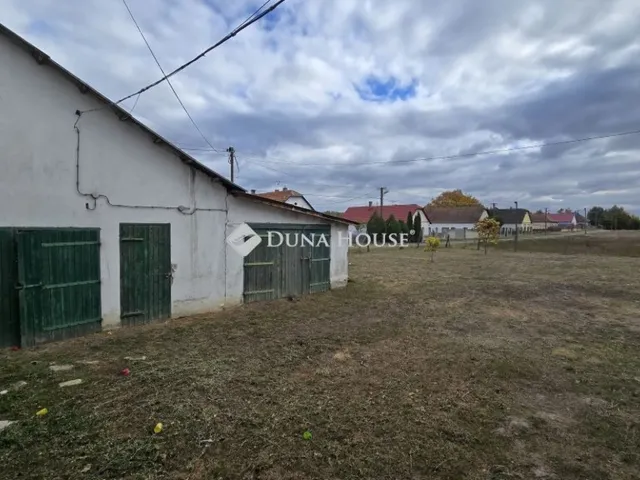 Eladó ház Dávod 96 nm