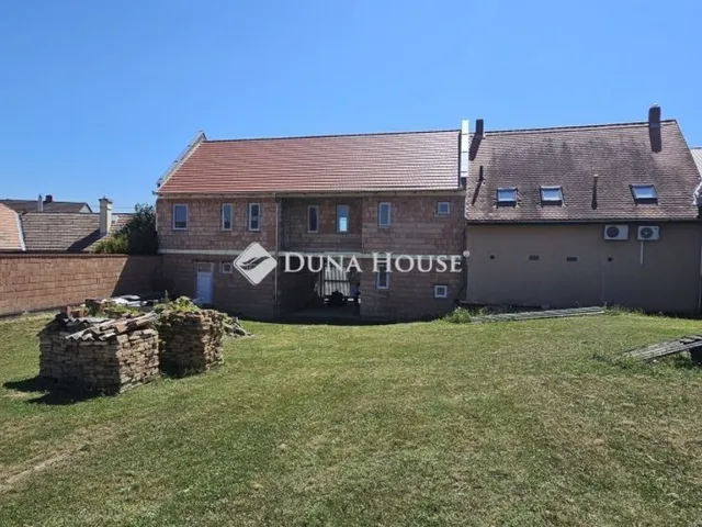 Eladó ház Bonyhád 200 nm