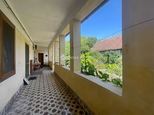 Eladó ház Gara 204 nm