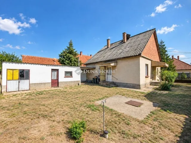Eladó ház Sükösd 104 nm