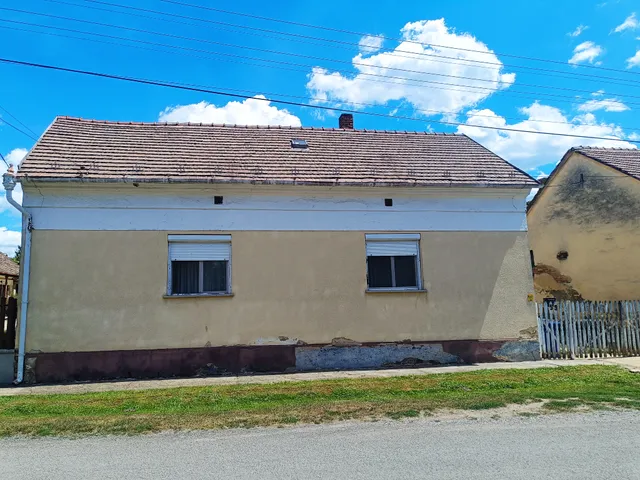 Eladó ház Mágocs, József Attila u. 10 nm