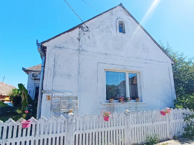 Eladó ház Nagyberki, Újváros u. 88 nm