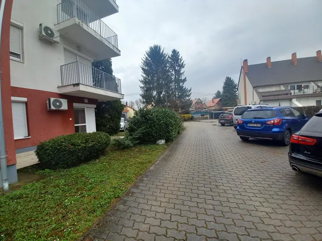 Eladó lakás Dombóvár, Gunarasfürdő, Kernen tér 4. 35 nm