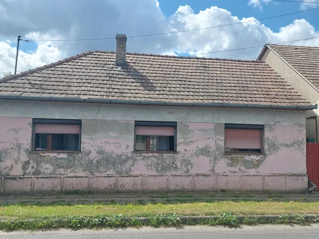 Eladó ház Dombóvár 67 nm
