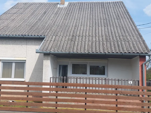 Eladó ház Dombóvár 135 nm