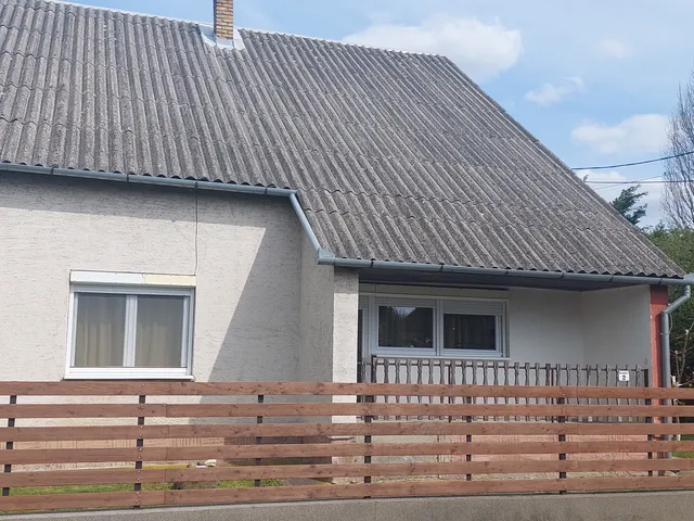 Eladó ház Dombóvár 135 nm