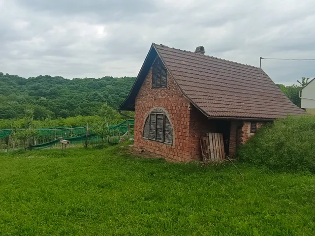 Eladó mezőgazdasági ingatlan Sásd, Hörnyék 50 nm